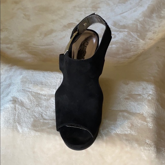 Carlos Santana Blank Suede Wedges size 7 - Picture 9 of 16